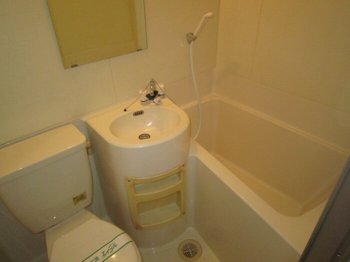 物件内観写真16　(トイレ)