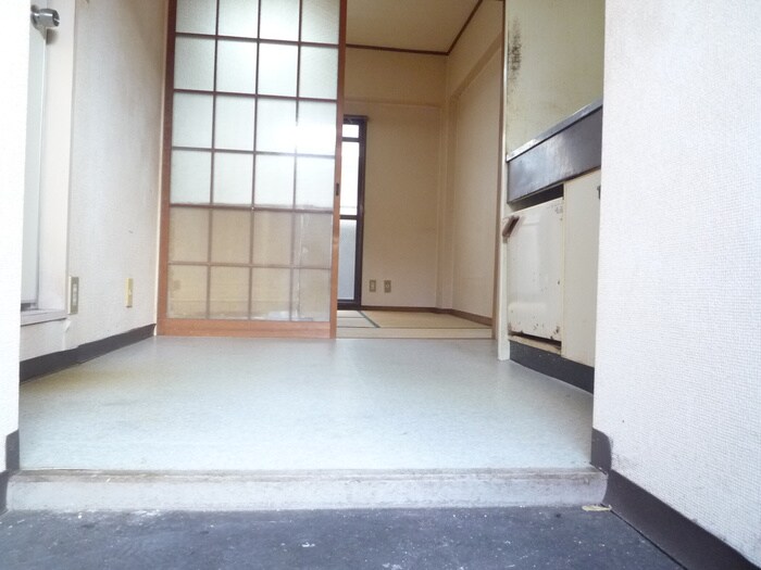 物件内観写真22　(玄関)