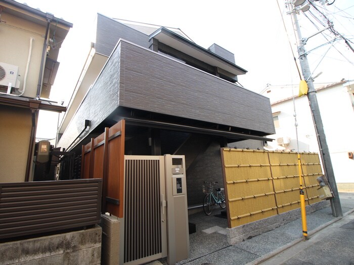 物件外観写真2　(外観写真)