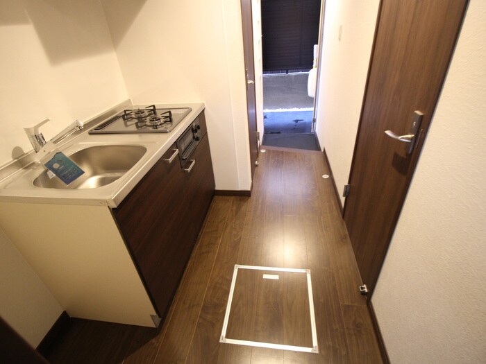 物件内観写真11　(廊下)