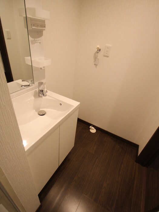 物件内観写真16　(洗濯機置場)