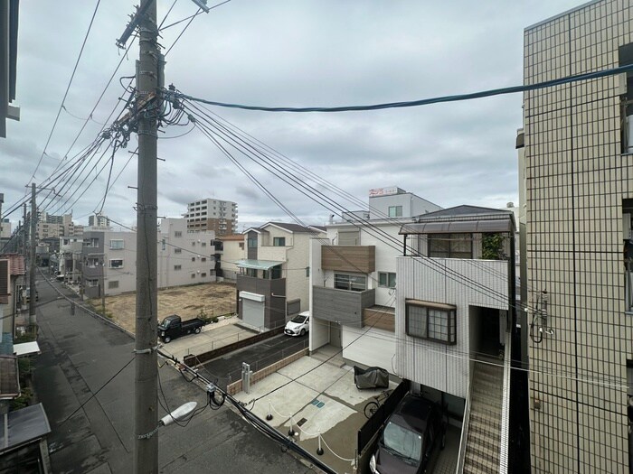 物件内観写真22　(室内からの展望)