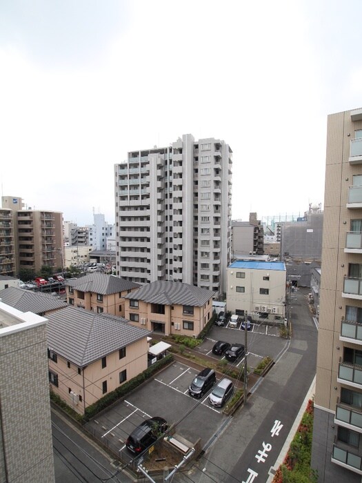 物件内観写真14　(室内からの展望)