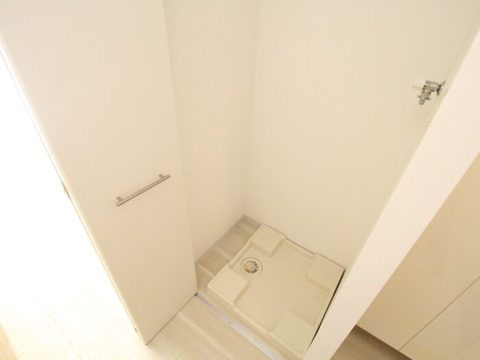 物件内観写真21　(洗濯機置場)