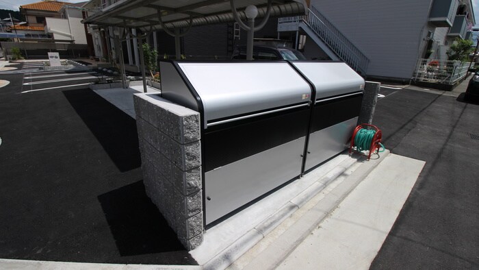 物件外観写真4　(建物設備)