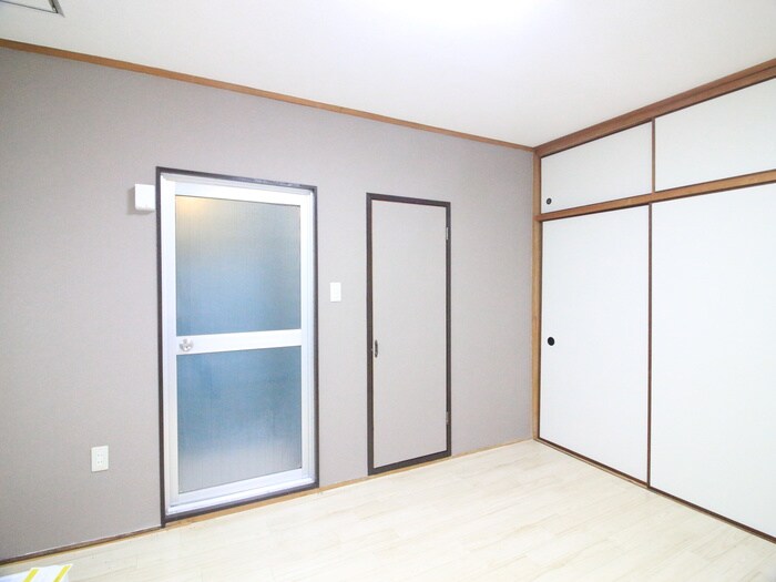 物件内観写真3　(居室)