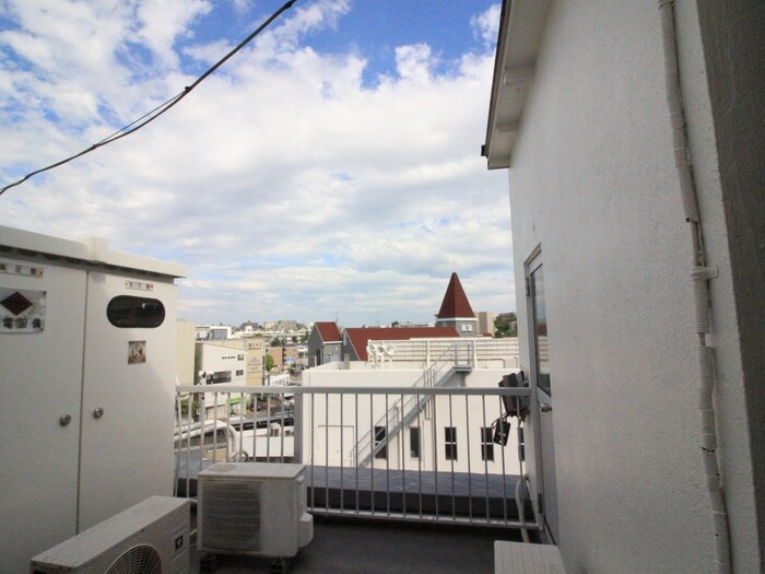 物件内観写真17　(室内からの展望)