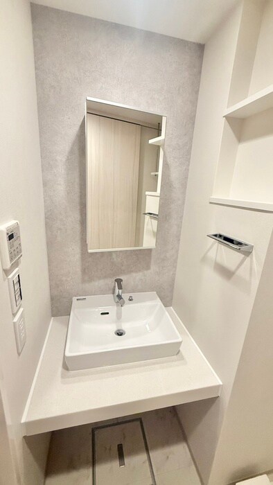 物件内観写真12　(洗面)