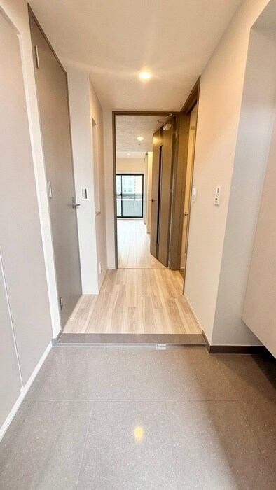 物件内観写真17　(玄関)