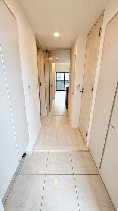 物件内観写真17　(玄関)