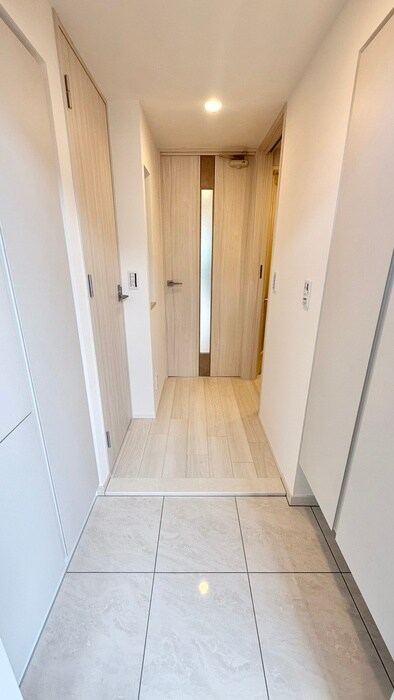 物件内観写真17　(玄関)