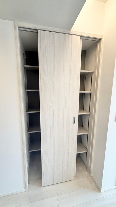 物件内観写真19　(収納)