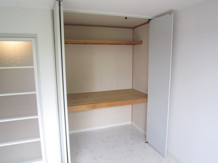 物件内観写真10　(収納)