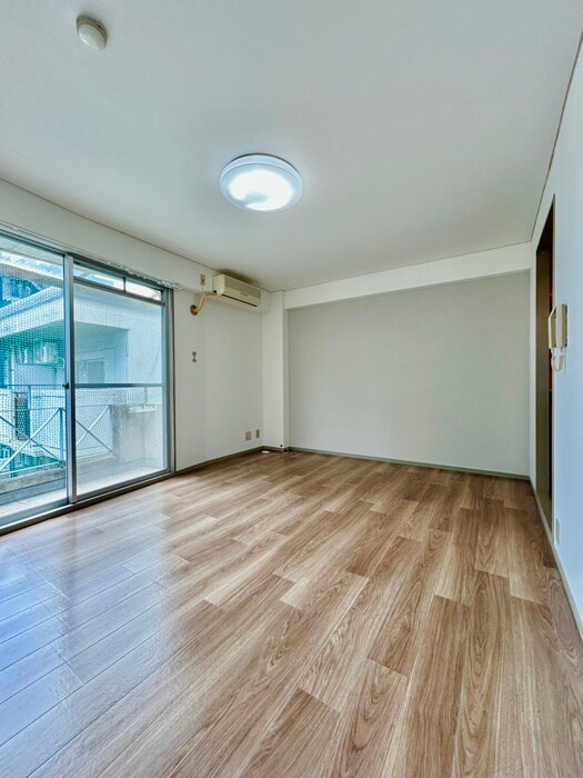 物件内観写真5　(居室)