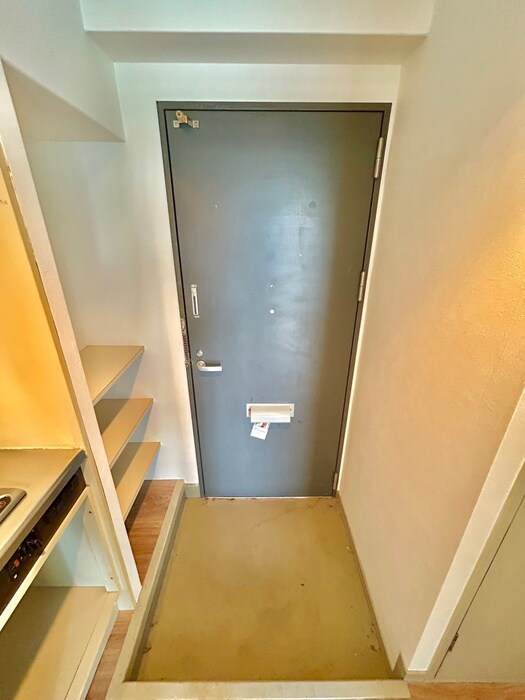 物件内観写真16　(玄関)