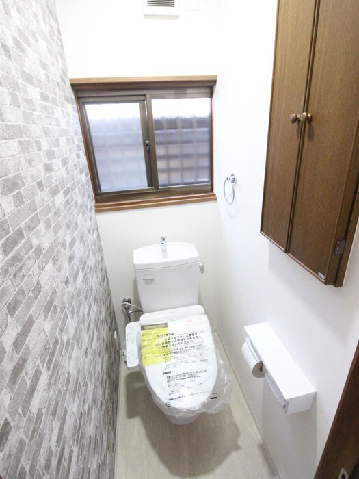 物件内観写真7　(トイレ)