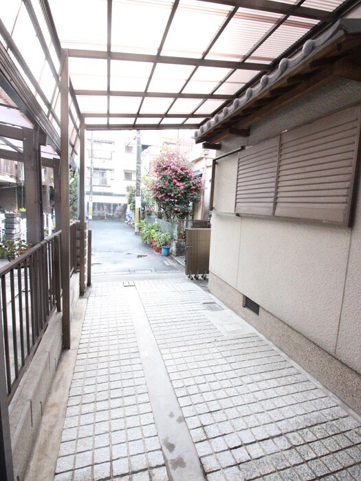 物件外観写真6　(駐車場)