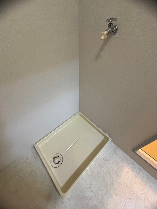 物件内観写真10　(洗濯機置場)