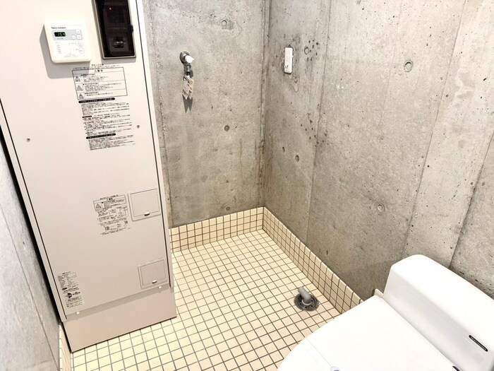 物件内観写真12　(洗濯機置場)