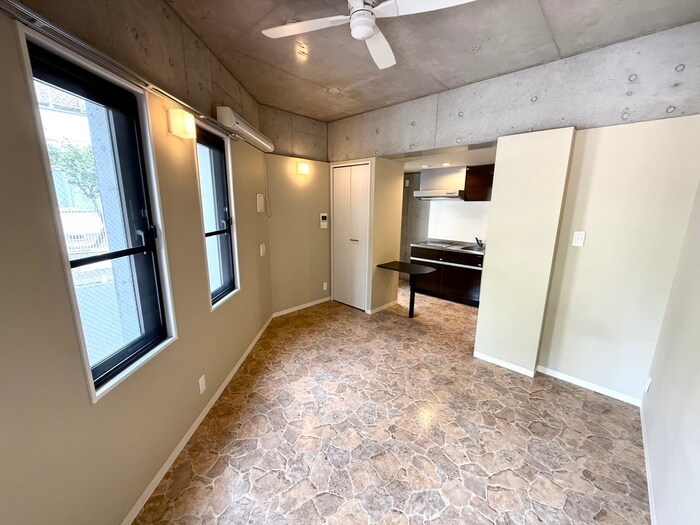 物件内観写真18　(居室)