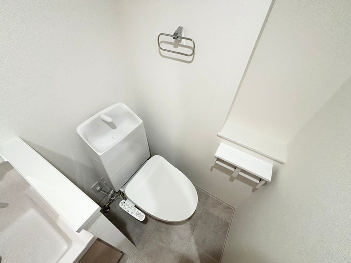 物件内観写真12　(トイレ)