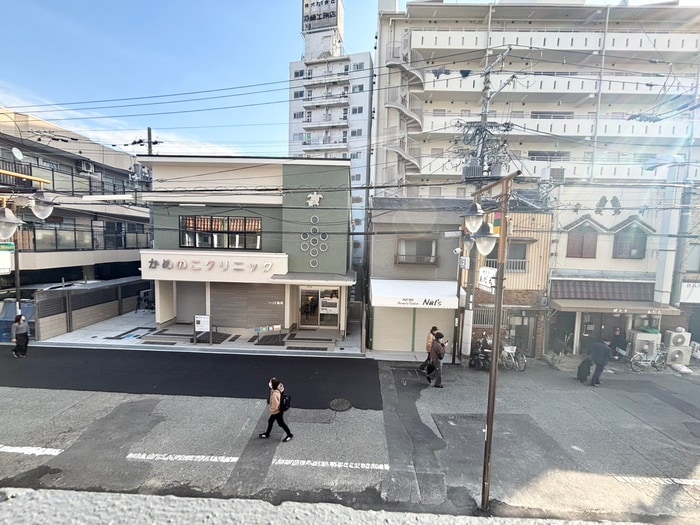 物件内観写真17　(室内からの展望)