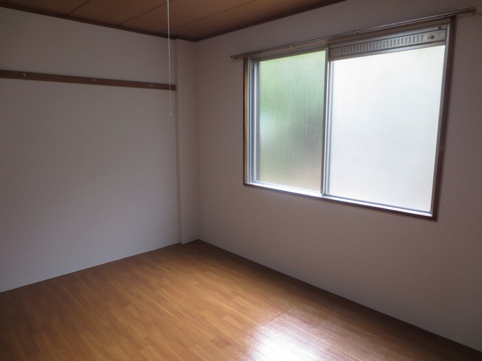 物件内観写真6　(居室)