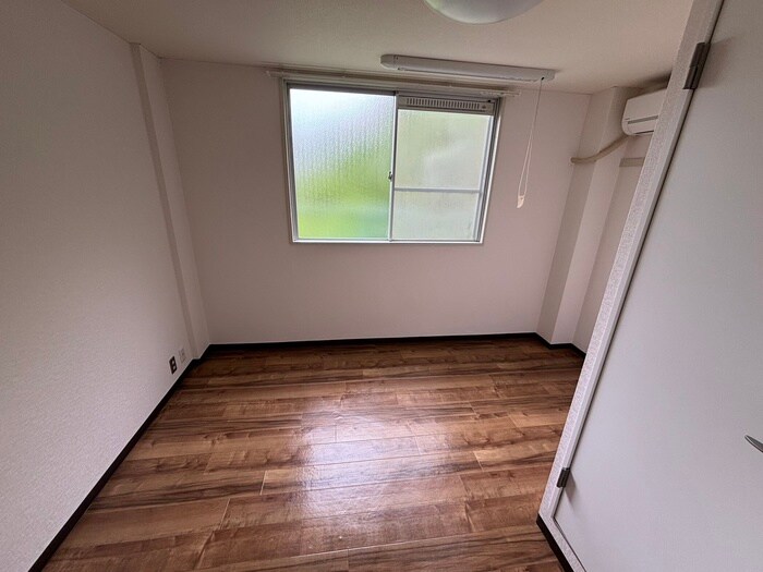 物件内観写真12　(居室)