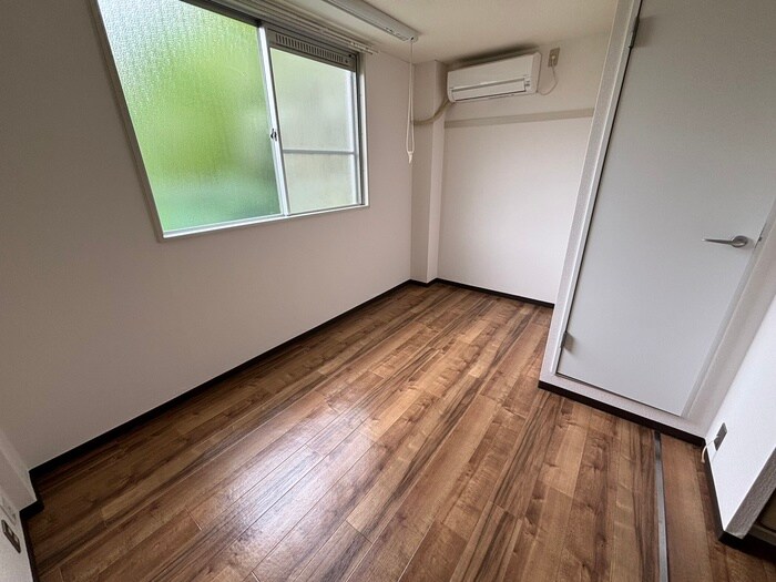 物件内観写真16　(居室)