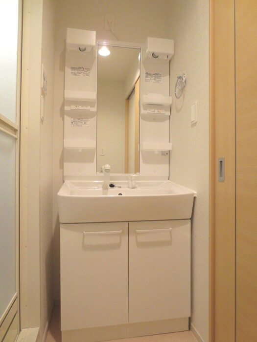 物件内観写真12　(洗面)