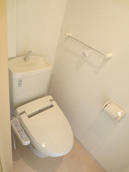 物件内観写真13　(トイレ)