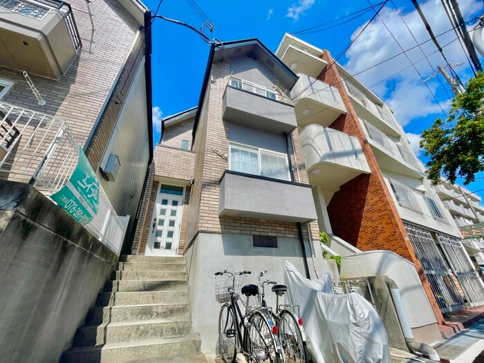 物件外観写真2　(外観写真)