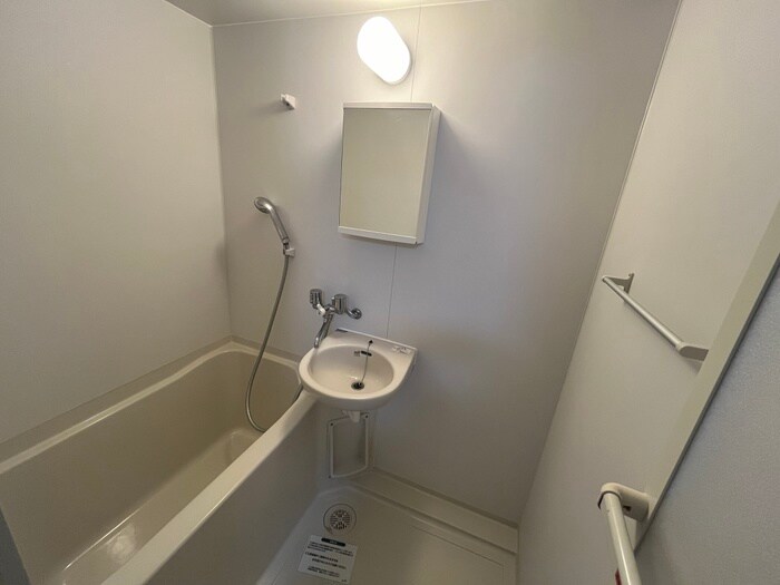 物件内観写真11　(バス／シャワールーム等)