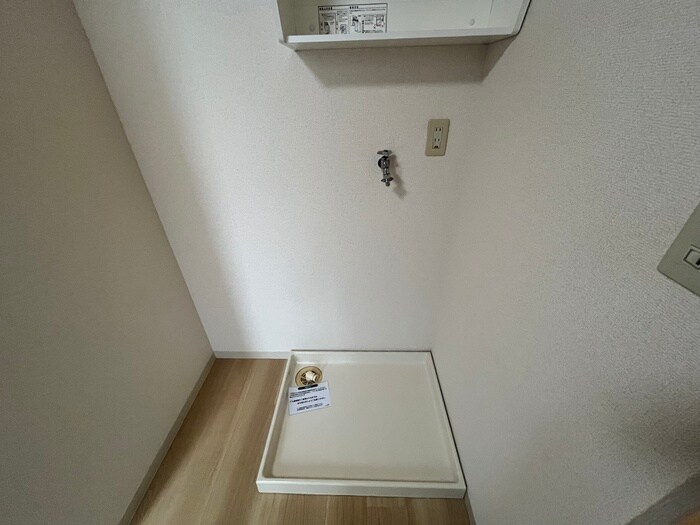 物件内観写真14　(洗濯機置場)