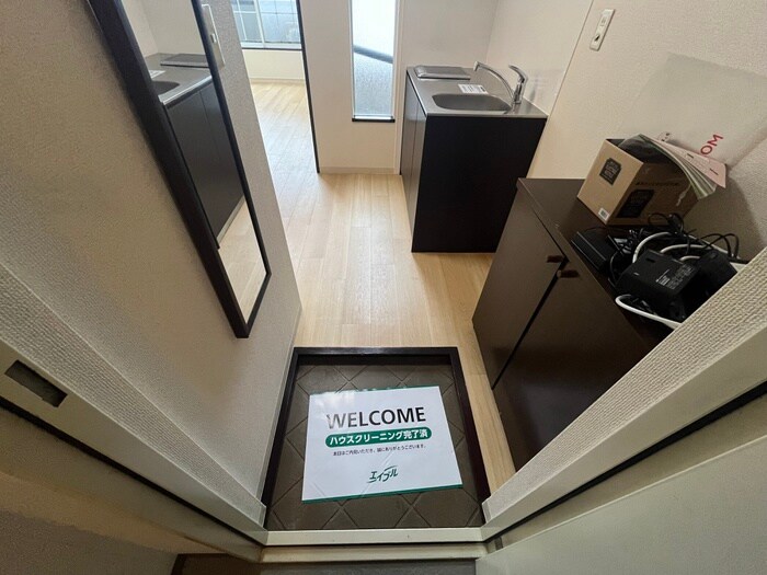 物件内観写真17　(玄関)