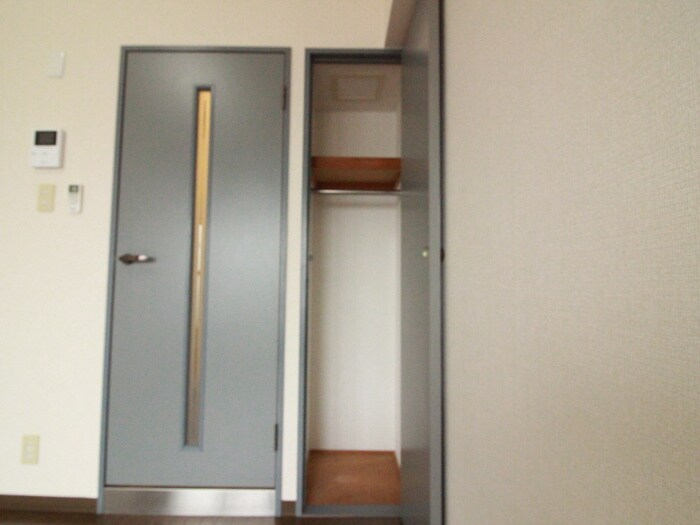 物件内観写真13　(収納)
