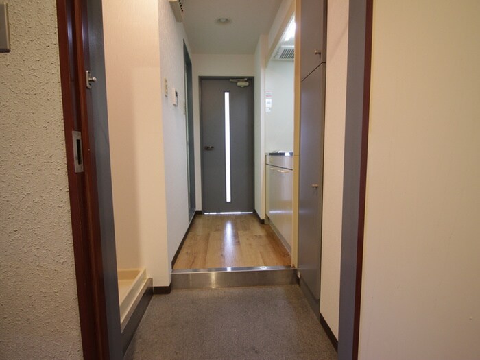 物件内観写真15　(玄関)