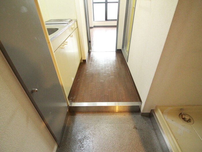 物件内観写真15　(廊下)