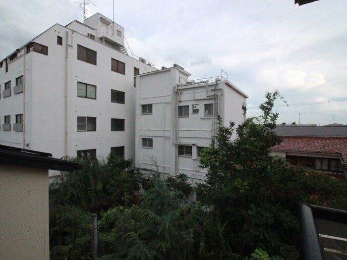 物件内観写真20　(室内からの展望)