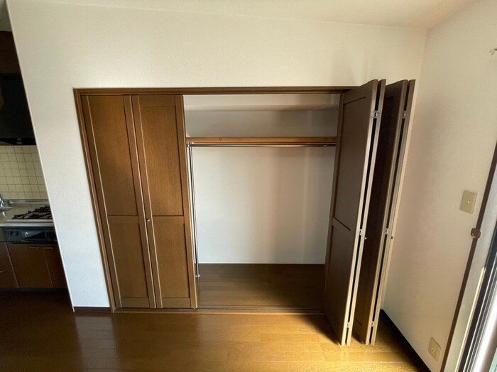 物件内観写真21　(収納)