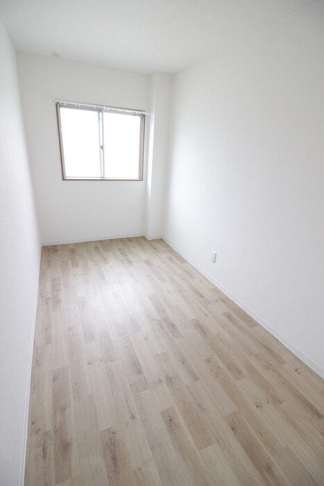 物件内観写真10　(居室)