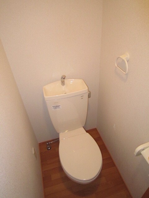 物件内観写真10　(トイレ)