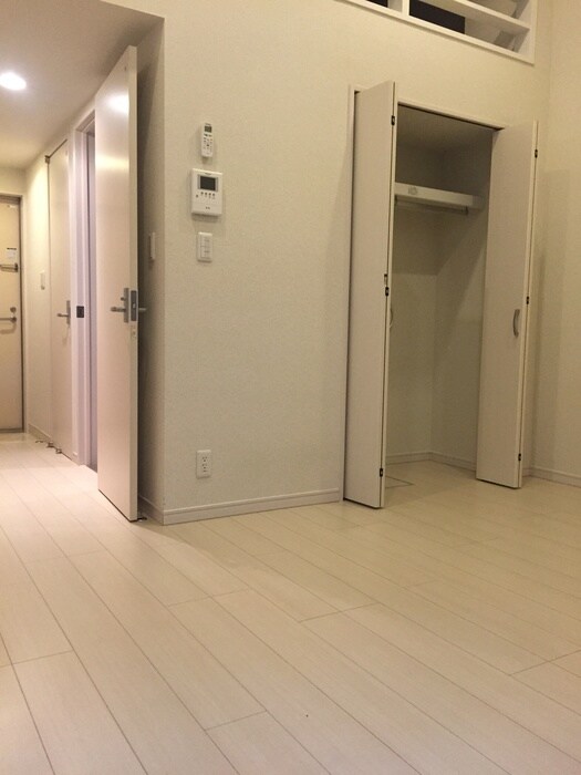 物件内観写真4　(居室)