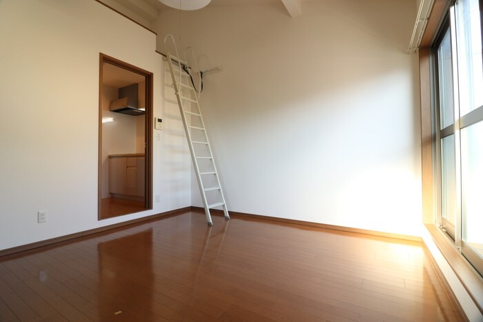 物件内観写真10　(居室)