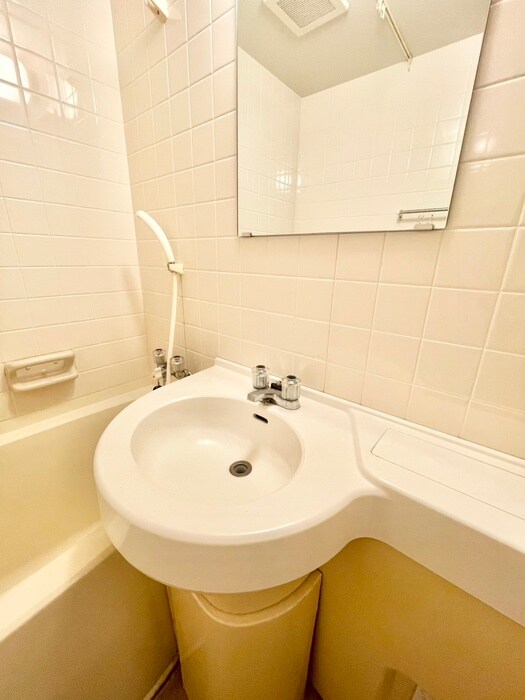 物件内観写真11　(洗面)