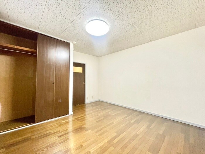 物件内観写真13　(居室)