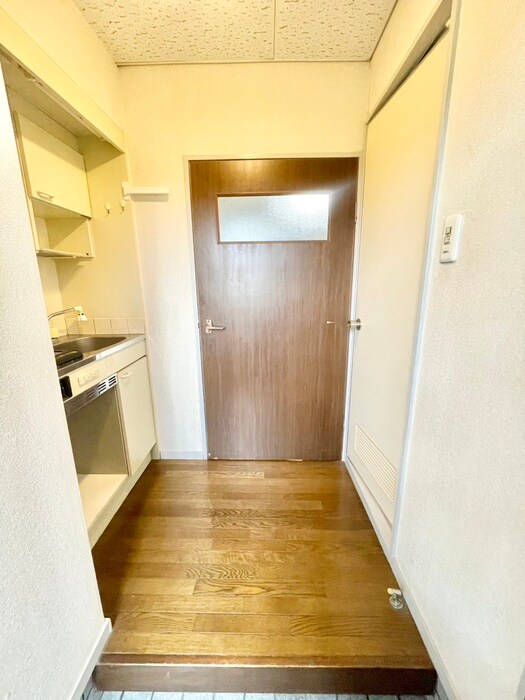 物件内観写真15　(廊下)