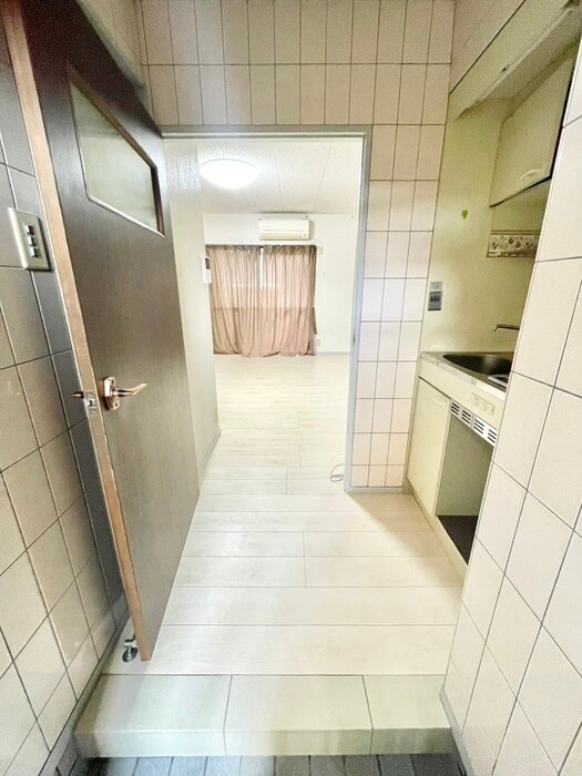 物件内観写真15　(廊下)