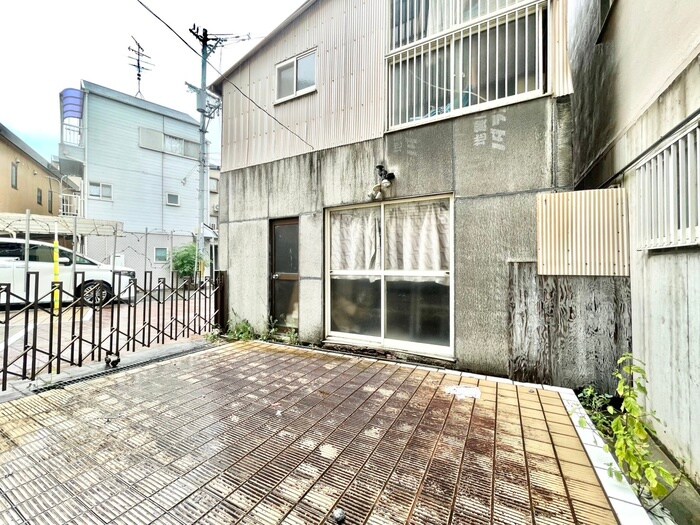 物件内観写真17　(室内からの展望)