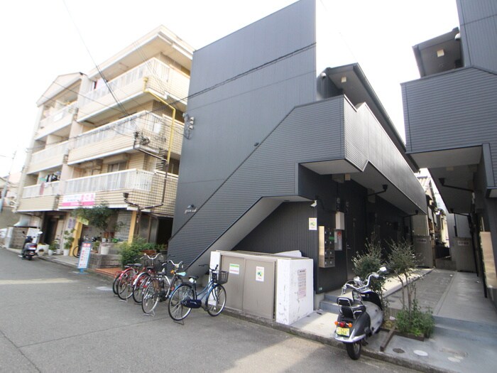 物件外観写真1　(外観写真)